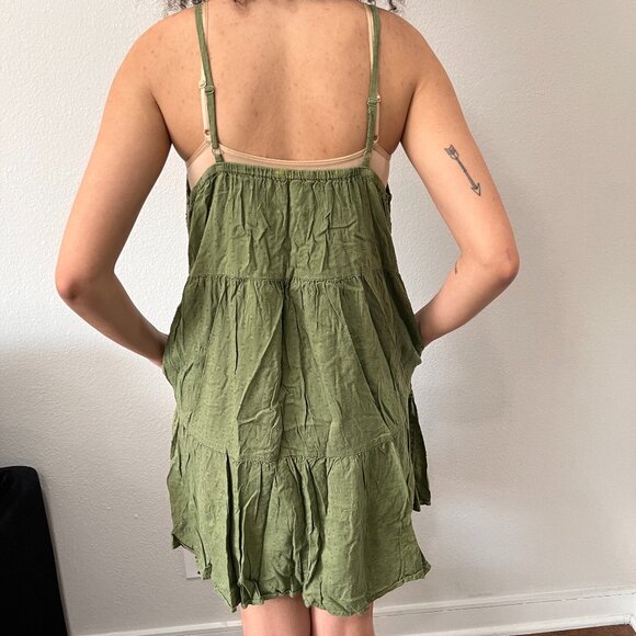 Old Navy Textured Sundress in Olive Green - Picture 2 of 4